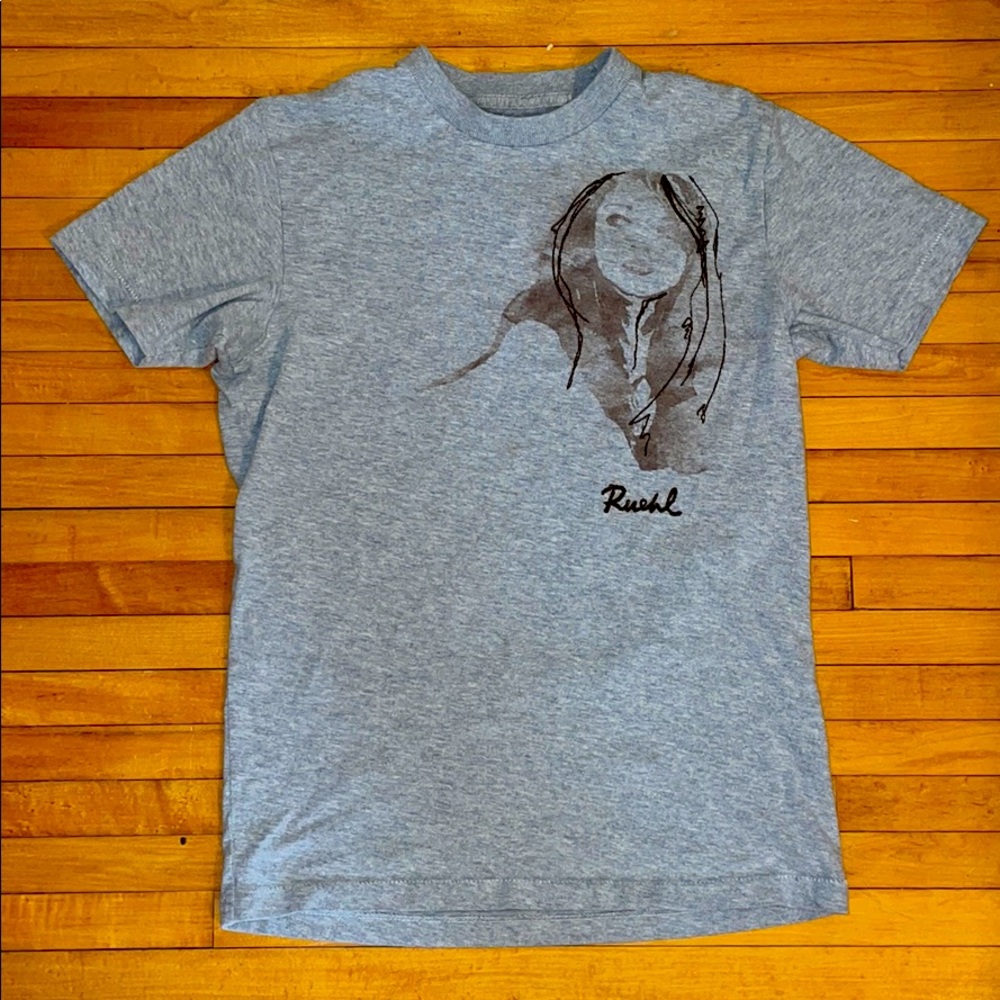 Ruehl Men’s T Shirt - Small
